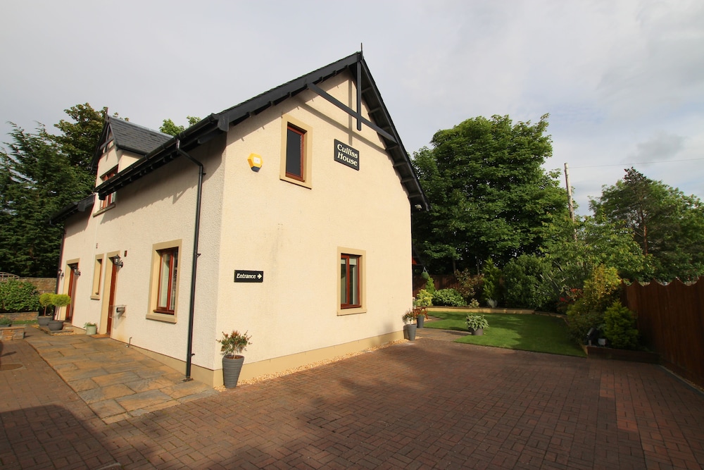 Culliss House B And B 2/46