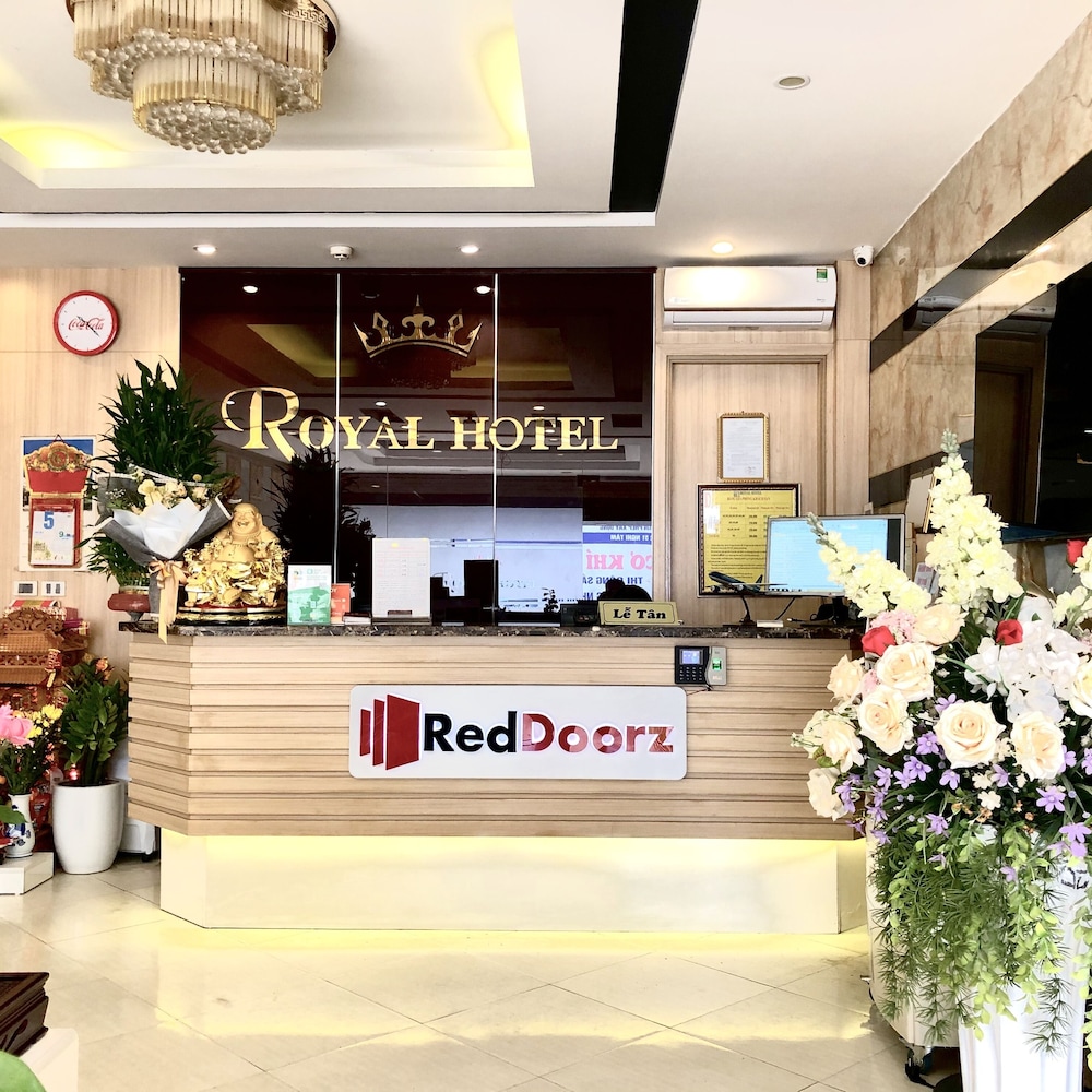 The Royal Hotel 7/50