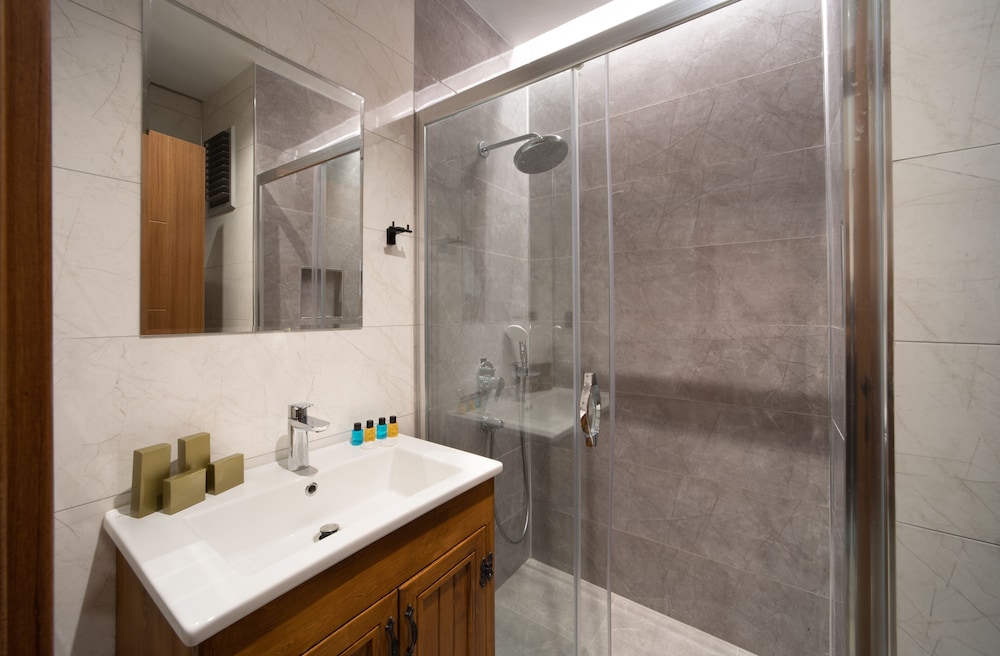 Melitya Hotels Gokceada 38/42