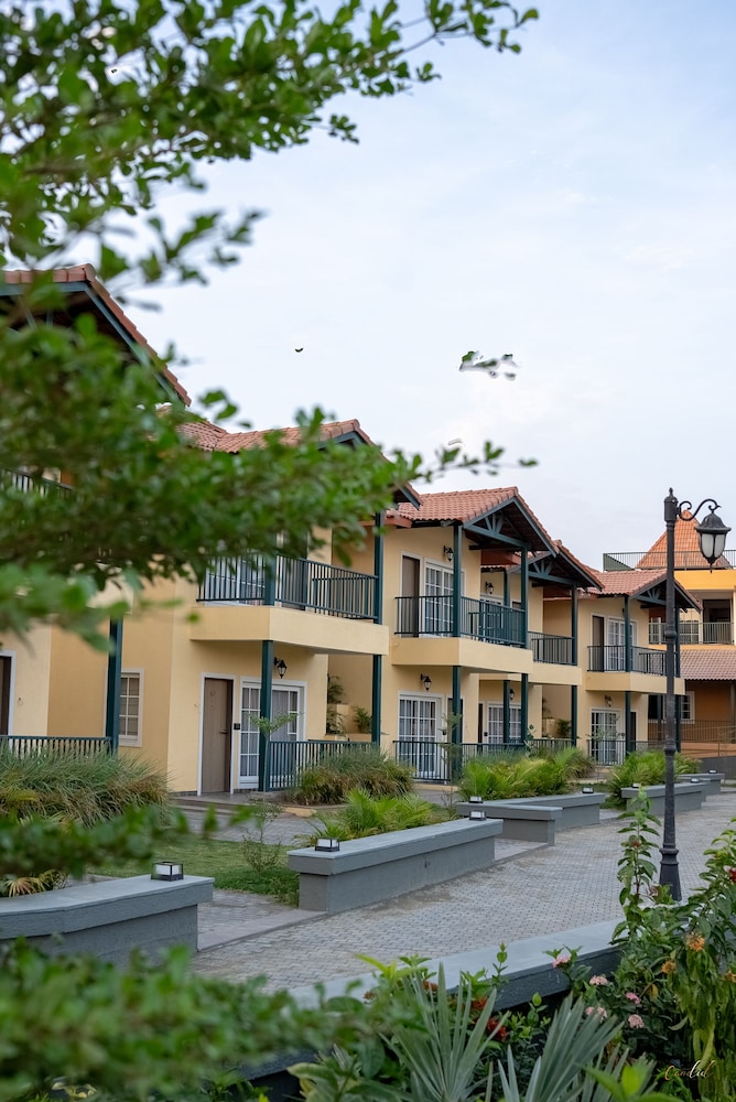 The Fern Wisteria Resort Dhari 12/53