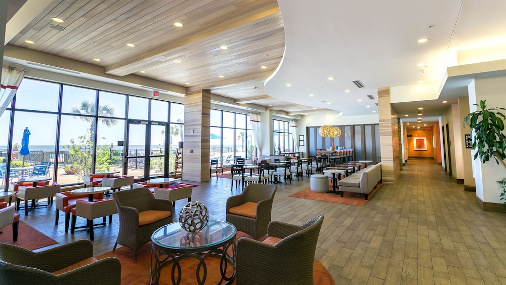 Hampton Inn Suites Orange Beach Gulf Front 53/76