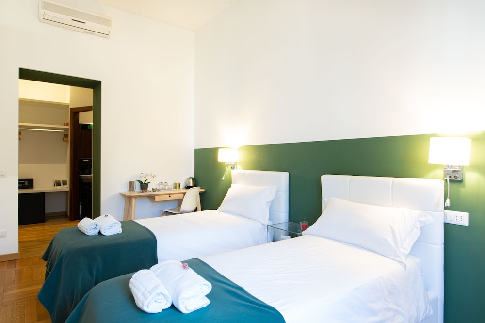 Lombardia40 Luxury Suites 15/36