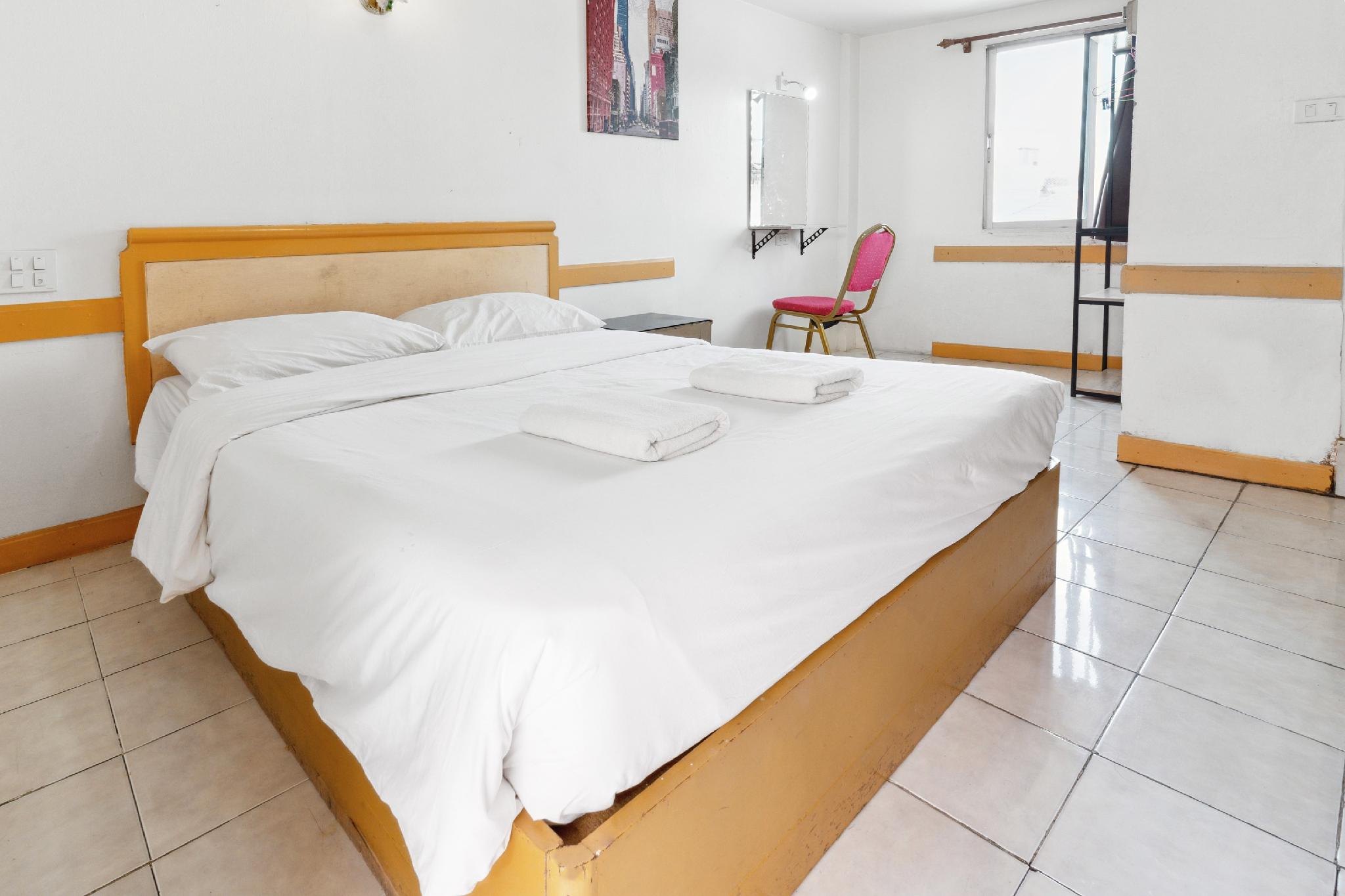 Semi Room, Semi Double Bed