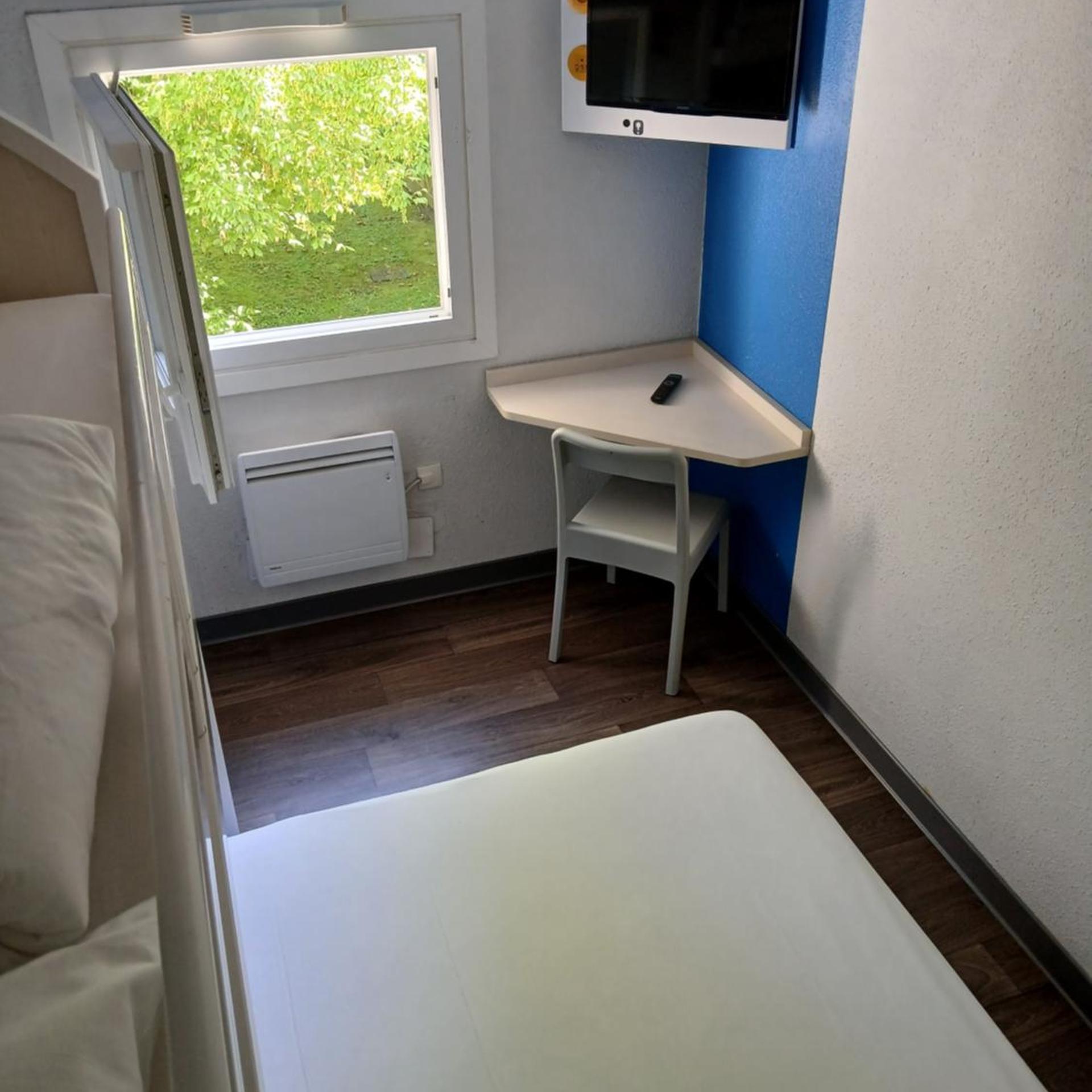 hotelF1 Valenciennes Douchy les Mines 13/50