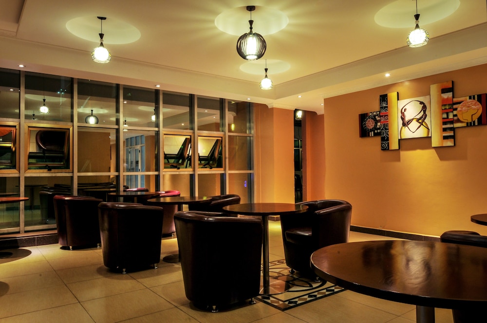 HBT Russel Hotel 43/50