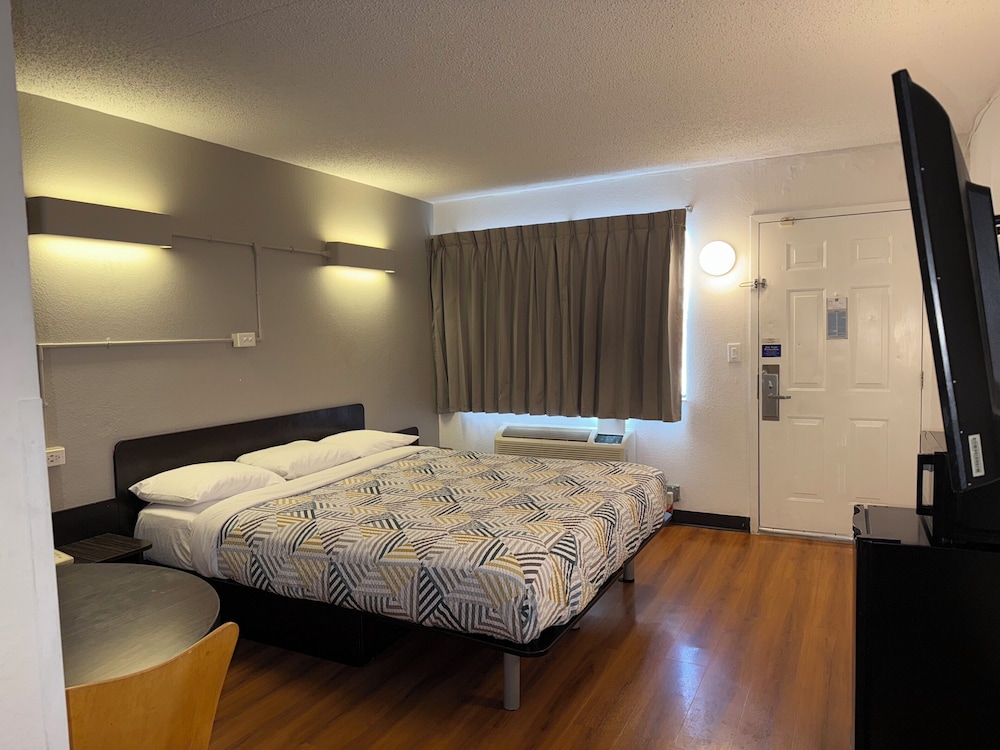 Standard, King Bed, Smoking
