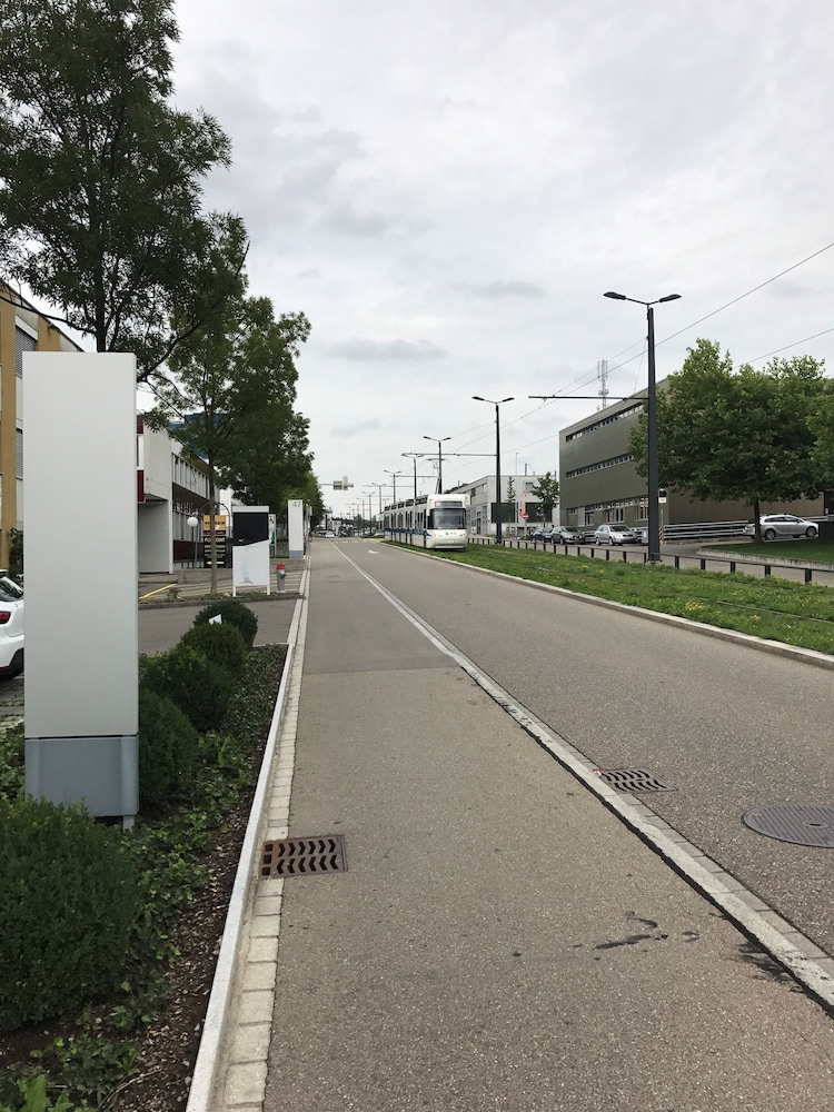 Ibis Budget Zurich Airport 44/69
