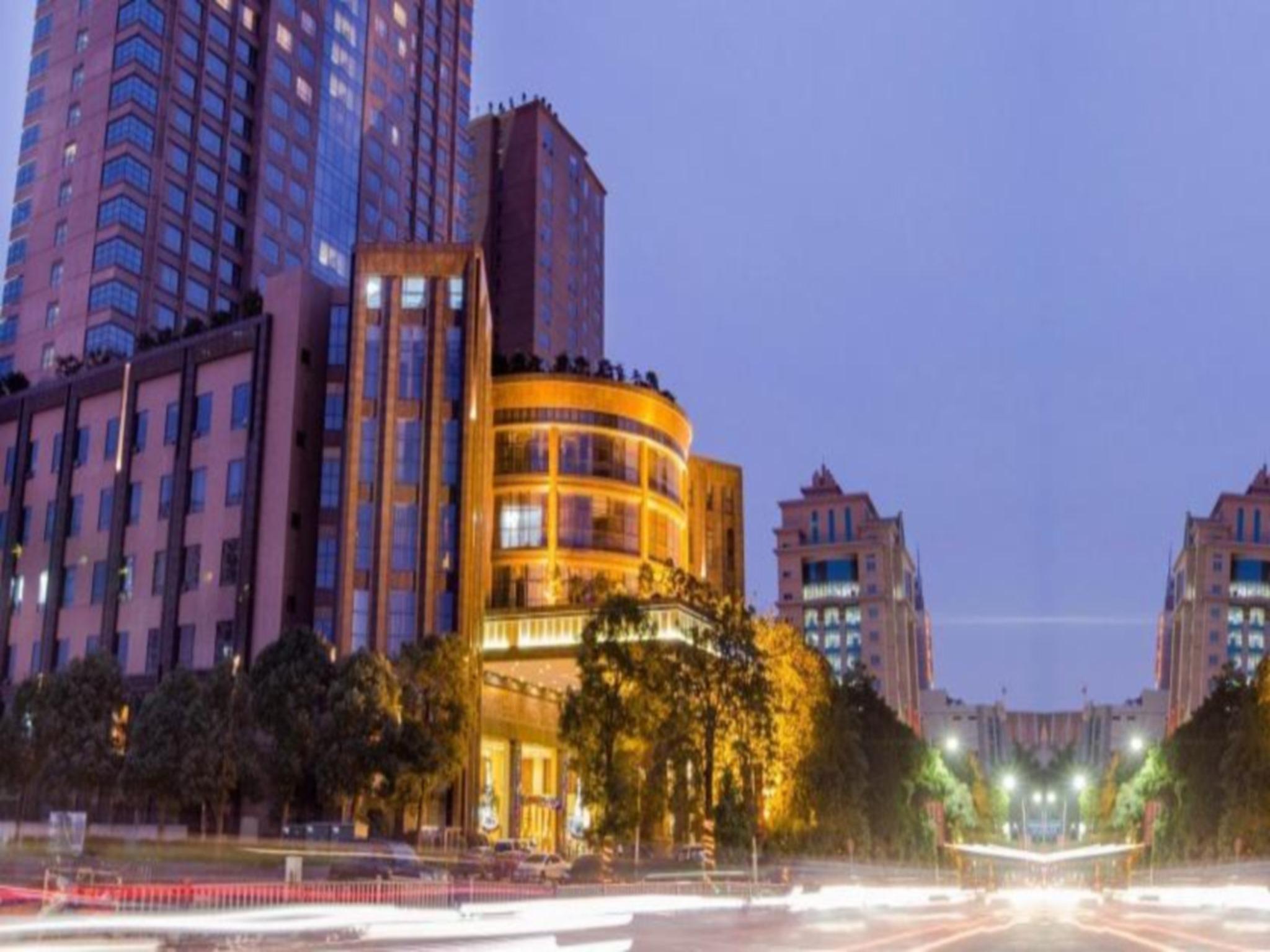 Yihao International Hotel 6/50