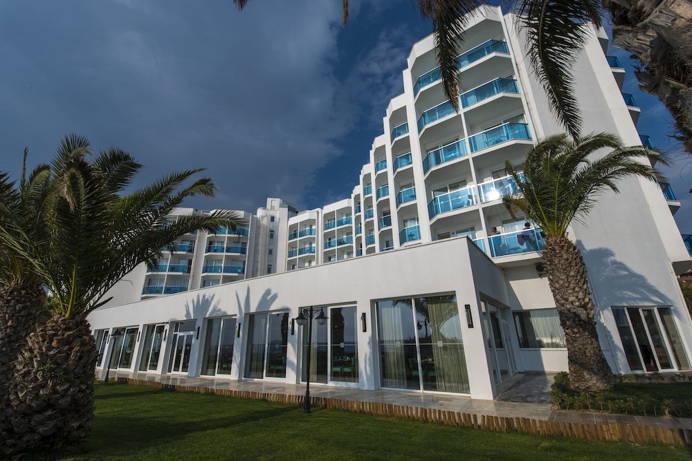 Festival Hotel Resort & Spa 5/79