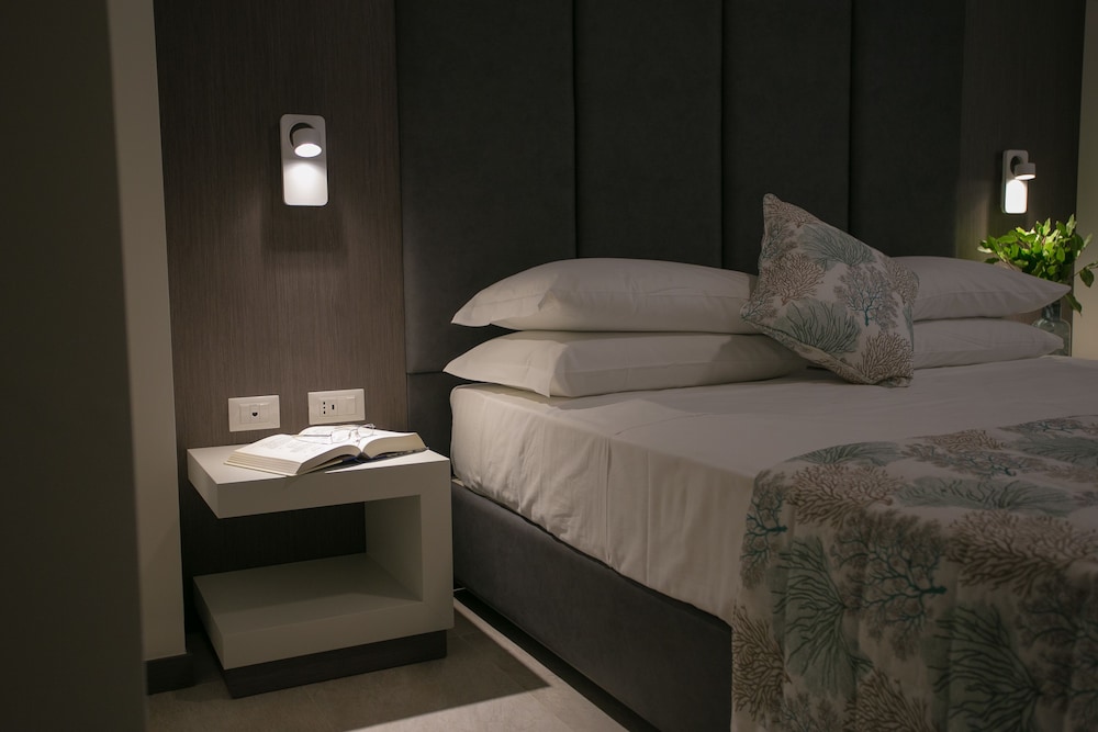 Mosella Suite 18/64