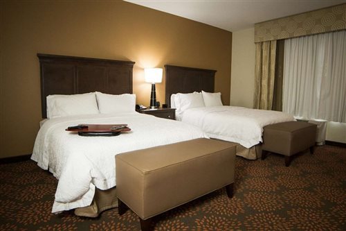 Room, 2 Queen Beds, Bathtub, Accessible
