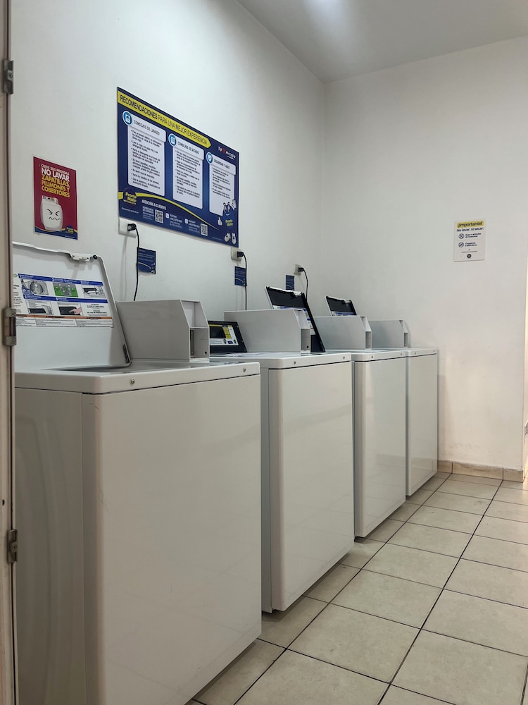 VR Suite 8/68