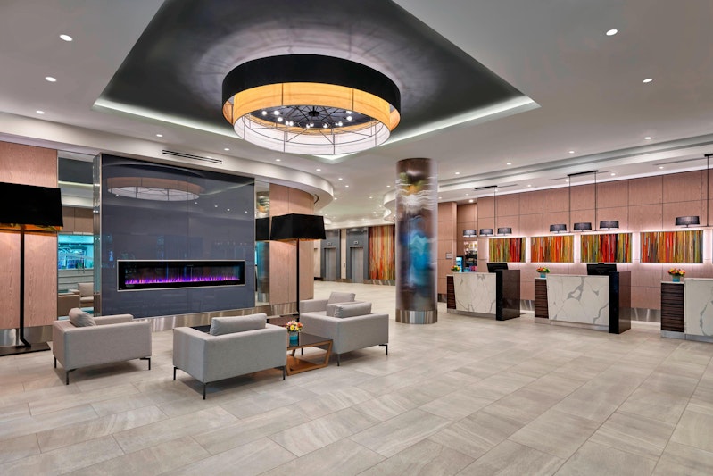 Delta Hotels By Marriott Edmonton Centre Suites 14/16