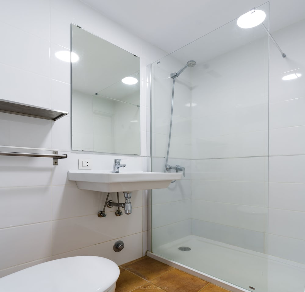 Apartamentos Los Rosales 24/75