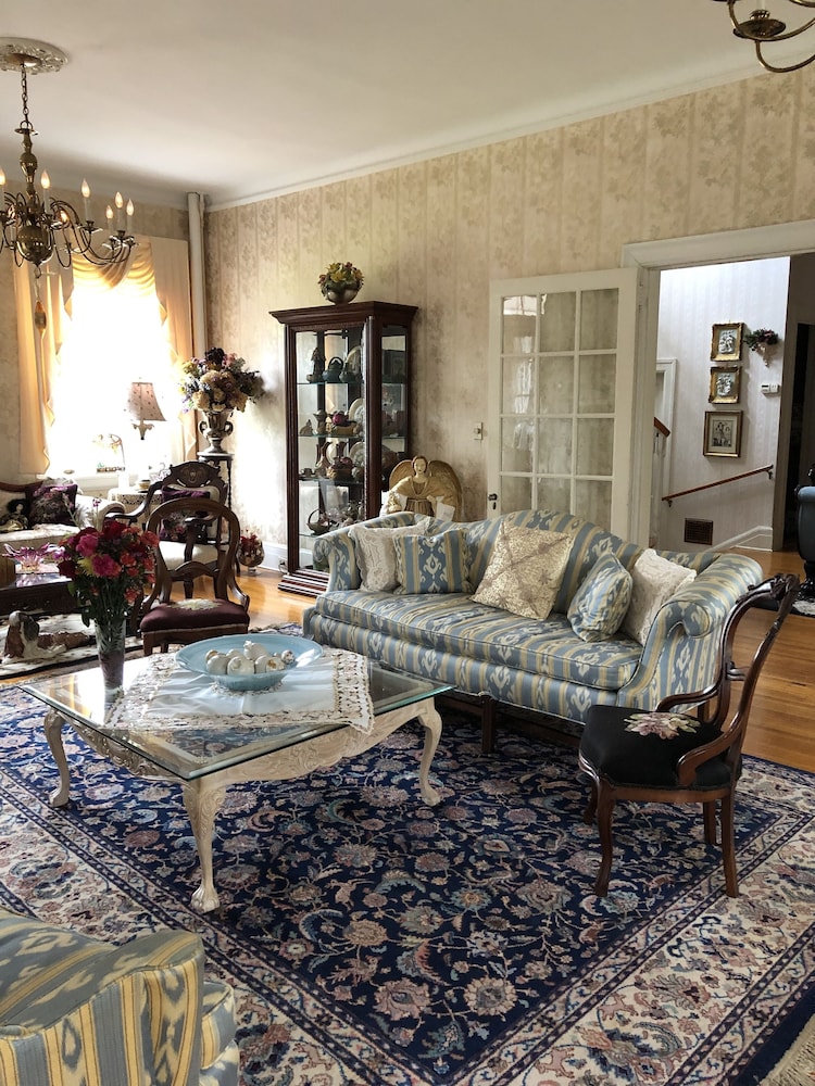 Angie's B&B 21/41