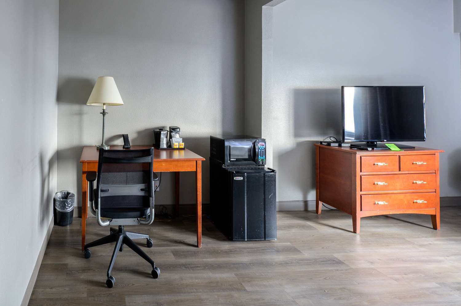 La Quinta Inn & Suites by Wyndham New Haven 43/49