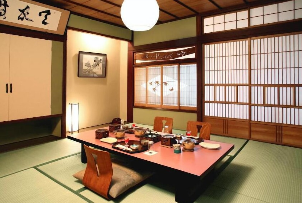 Ekinariya Ryokan 22/23