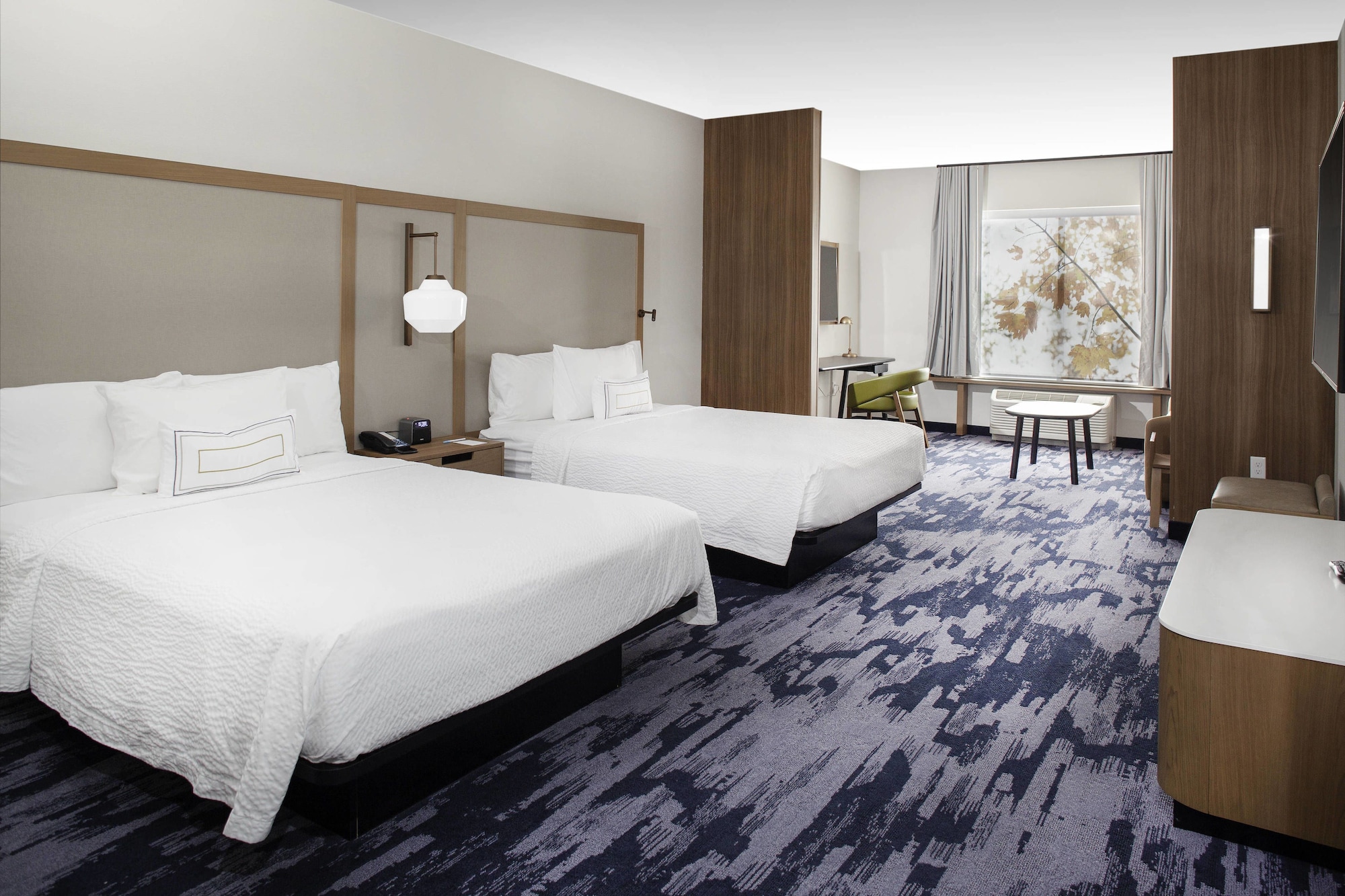 Suite, 2 Queen Beds, Sofa