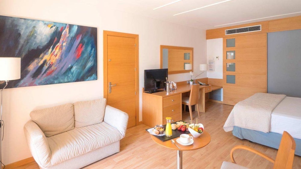 Clipper and Villas 21/30
