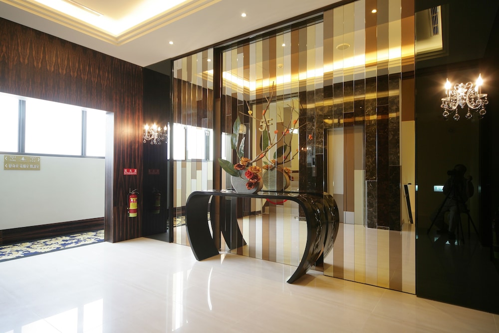Dubai Villa Motel 48/69