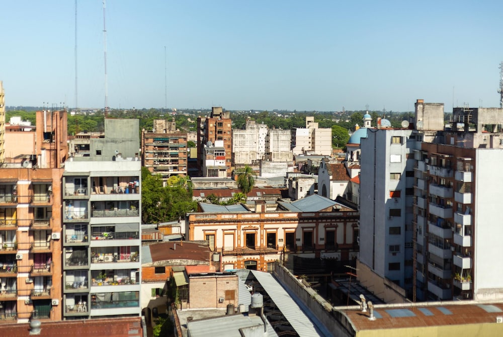Ramada Plaza by Wyndham Tucuman 91/98