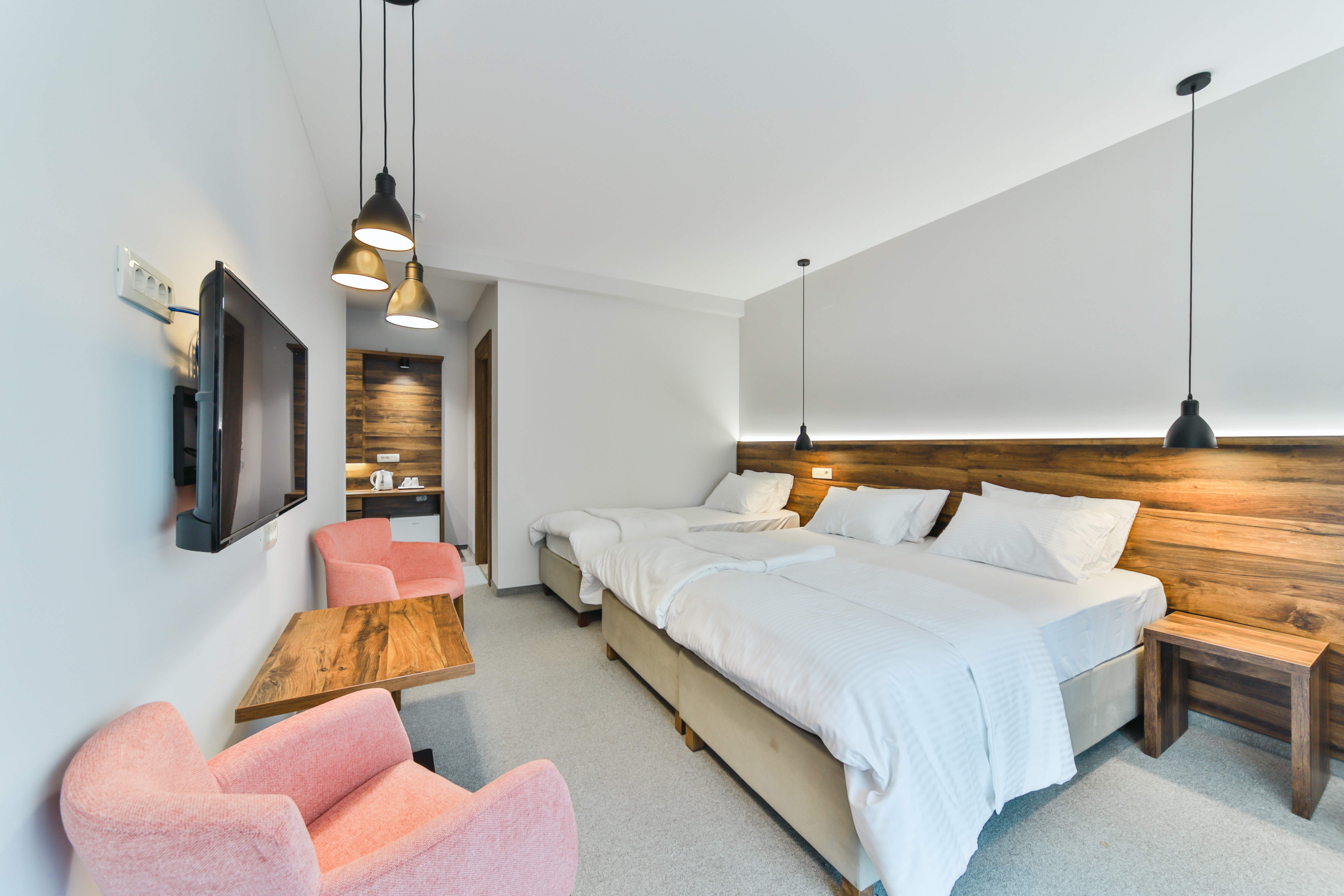 Room, Triple