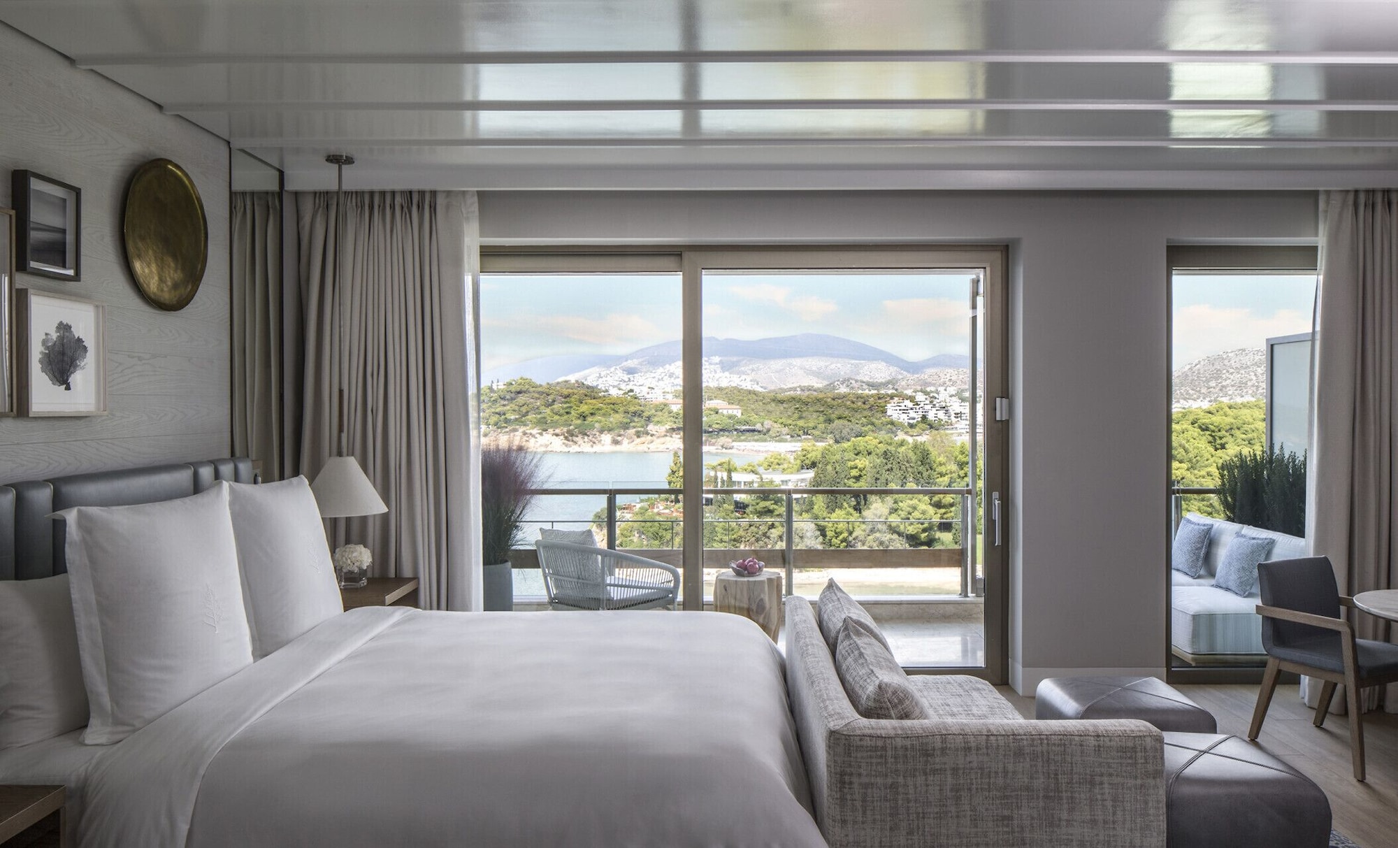 1 BEDROOM, ARION, SUITE, KING BED, SEA VIEW