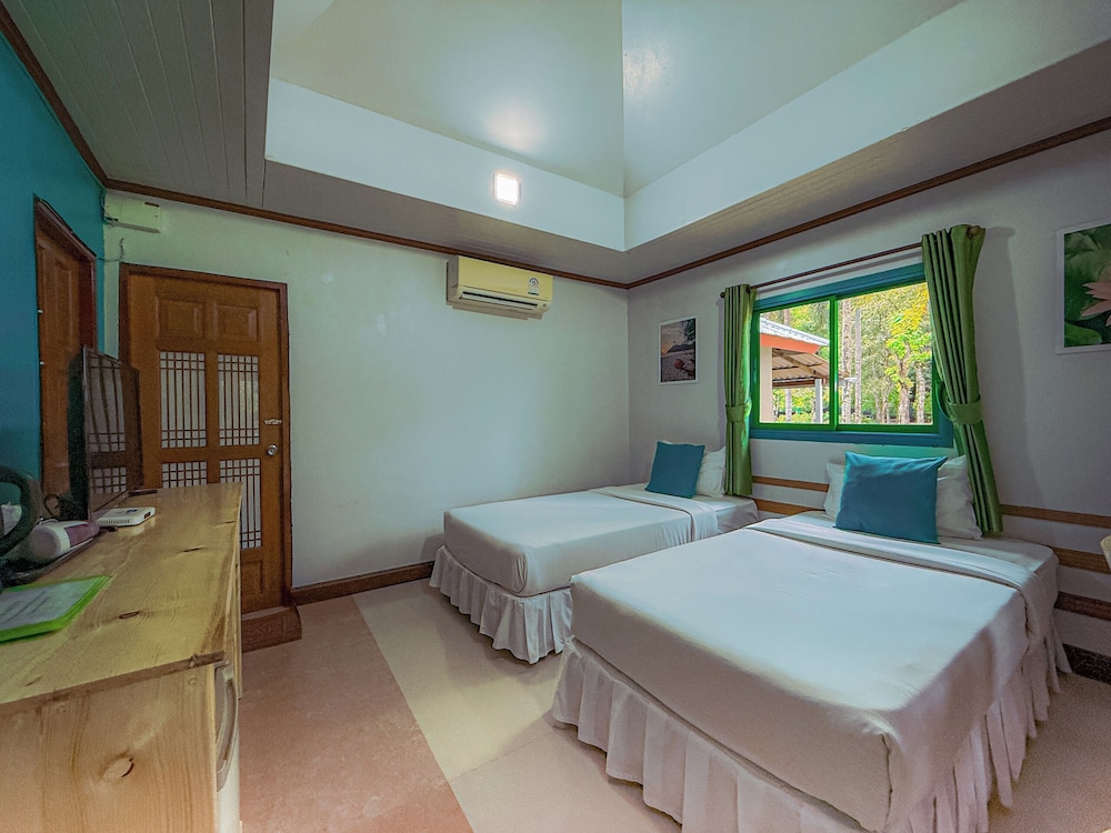 Ko Kut Ao Phrao Beach Resort 15/50