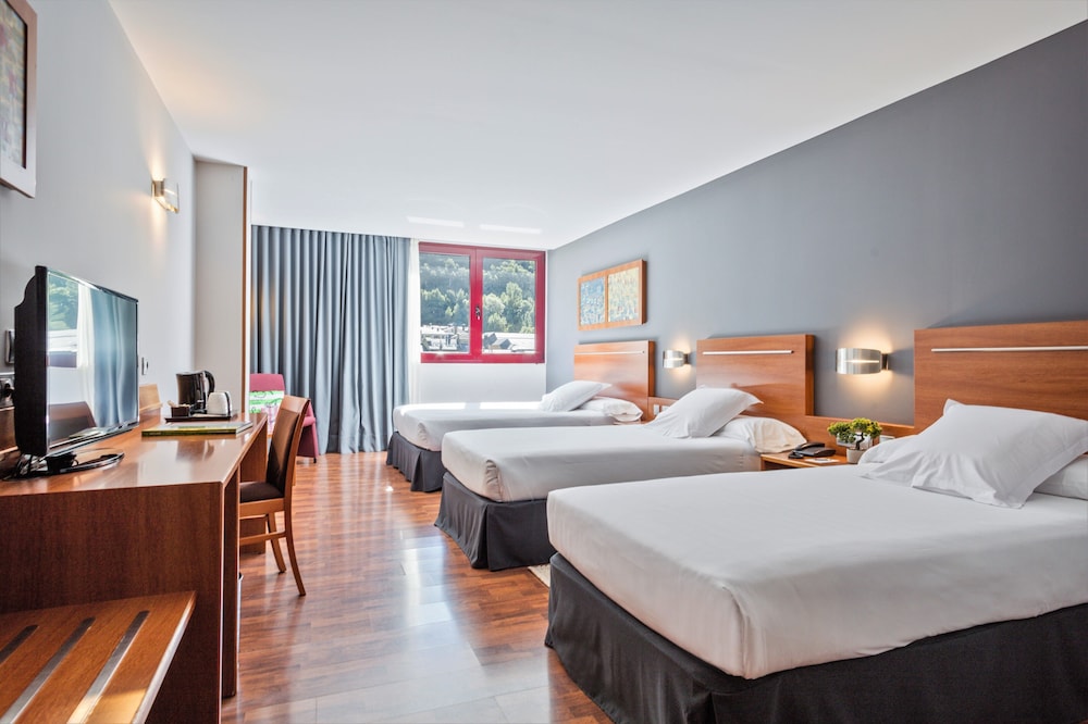 Acta Arthotel 7/50