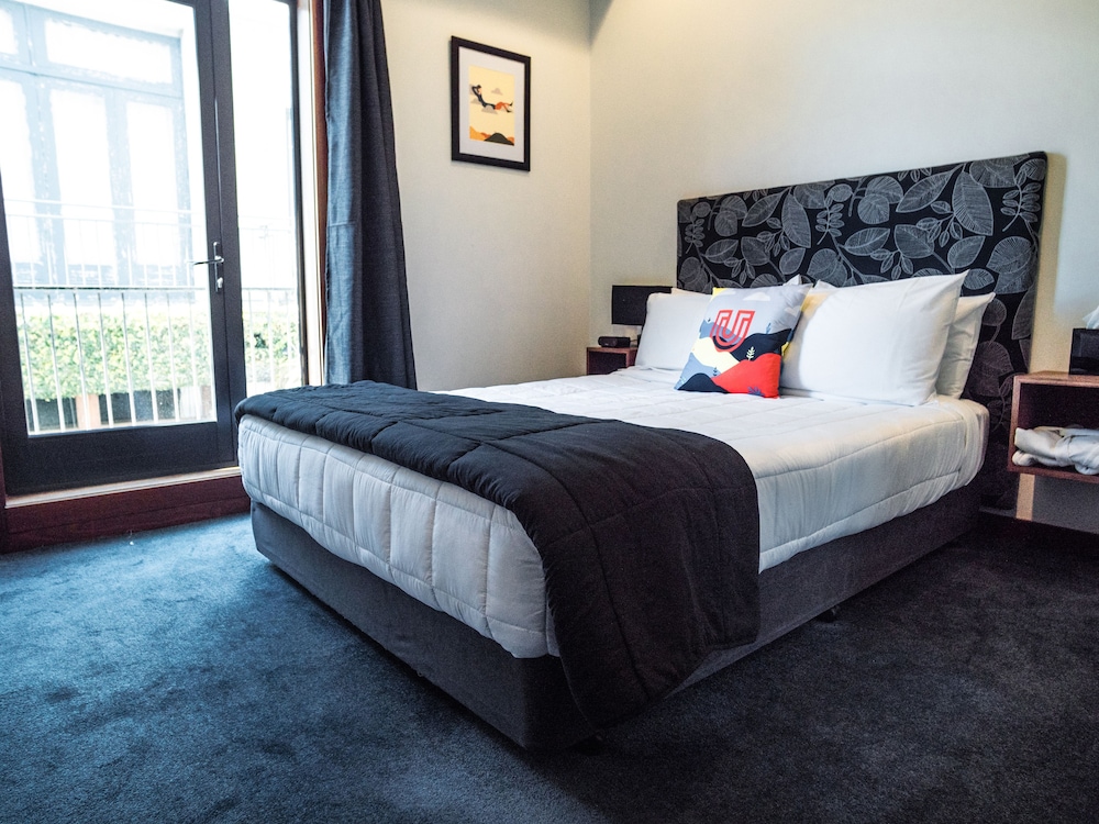 U Boutique Hotel Wellington, SureStay Collection by BW 19/68