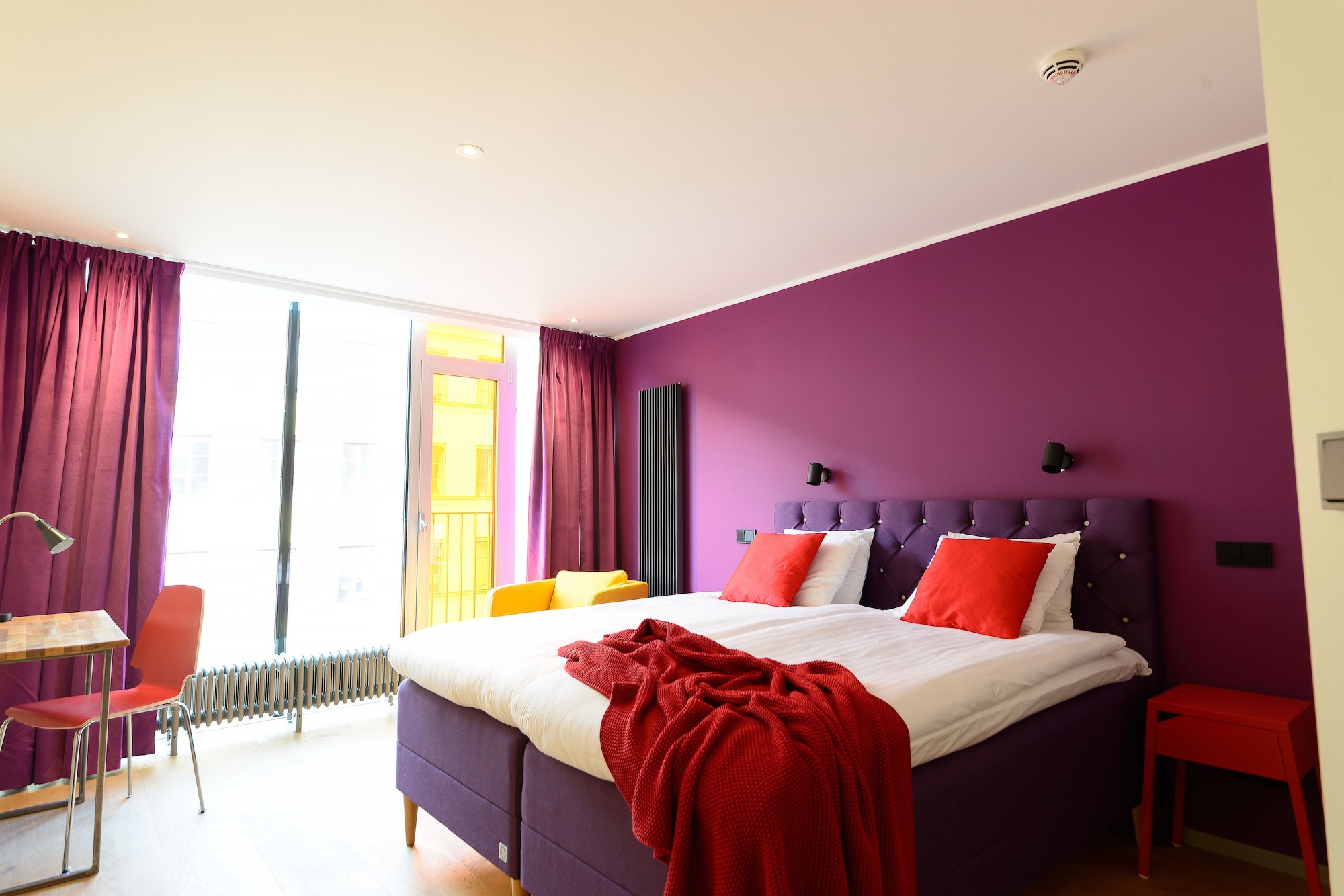 SUPERIOR, DOUBLE BED