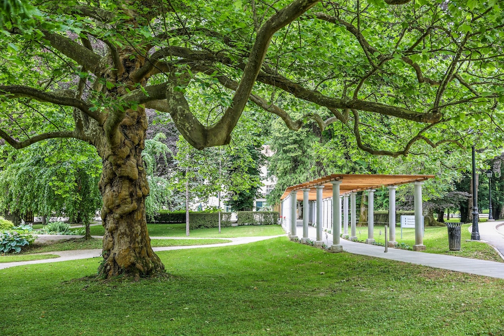 Boutique Hotel Dobrna 48/55