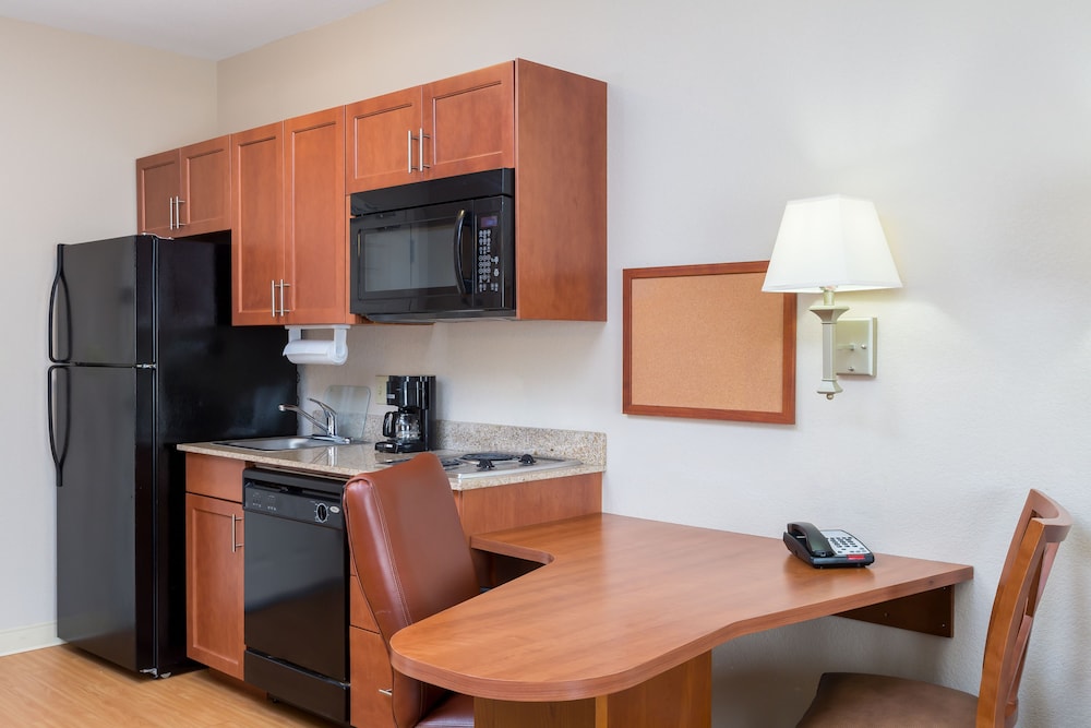 Candlewood Suites Apex Raleigh Area 42/50