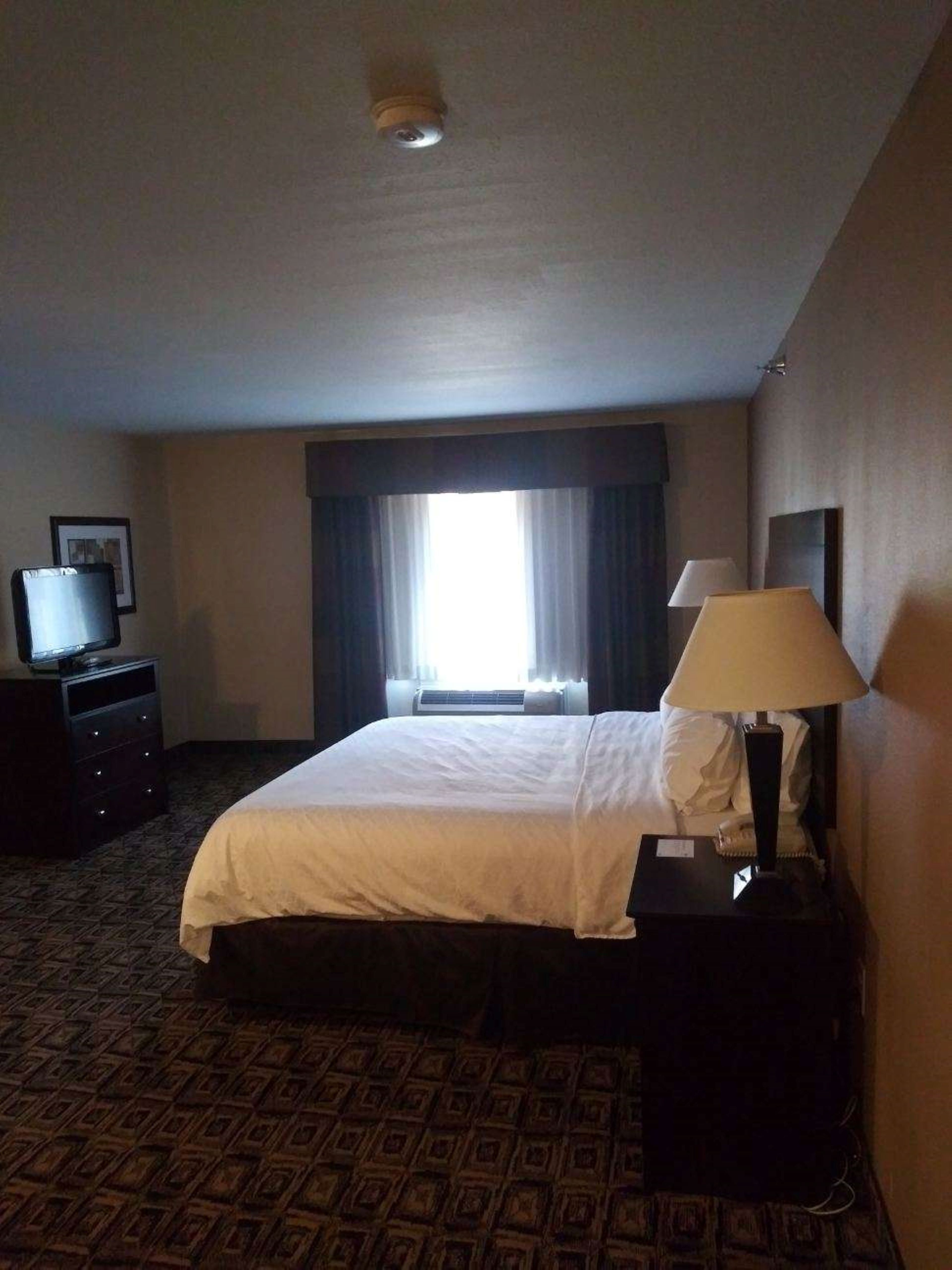 Leisure, King Bed