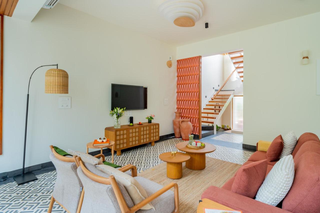 ELIVAAS 3BHK with Pvt Pool Mirai Taurus 77/79