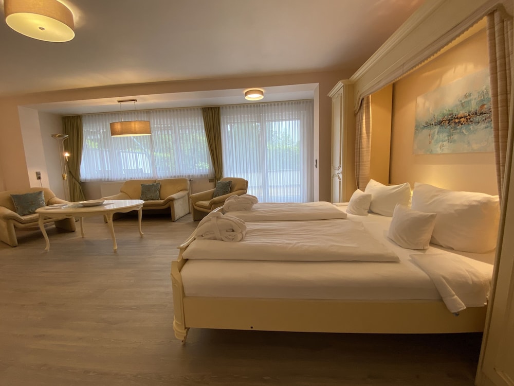 TOP CountryLine Hotel Ritter 23/45