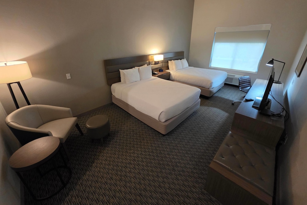Hawthorn Extended Stay Austin North 25/50