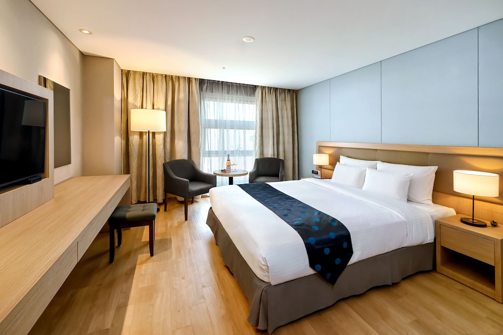 Wirye Militopia Hotel by Marine 15/62