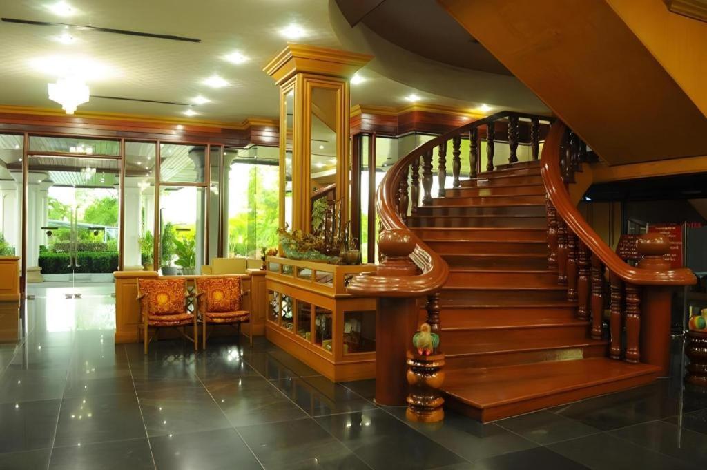 Pathumthani Place Hotel 21/34