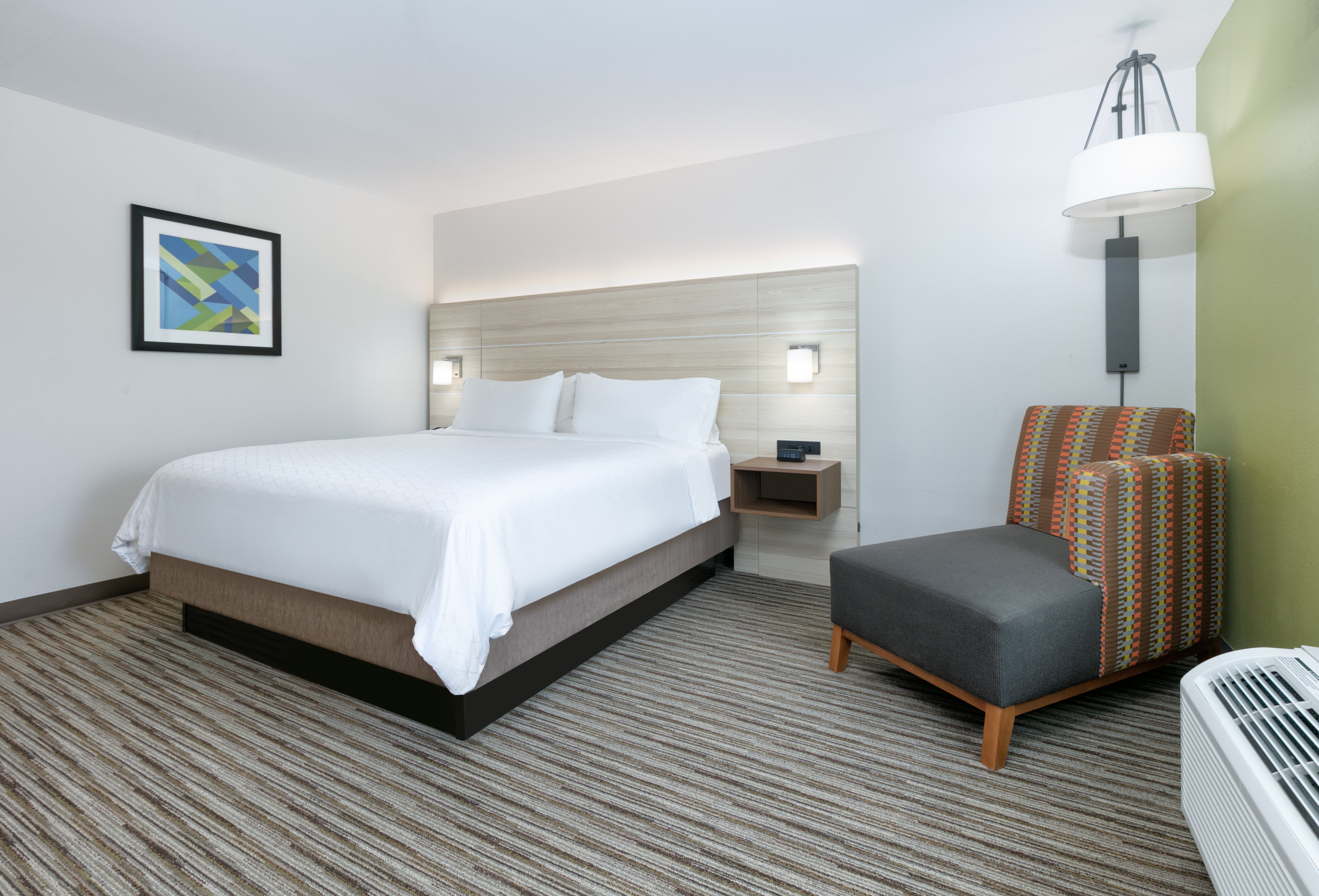 Holiday Inn Express Hillsboro I-35 16/69