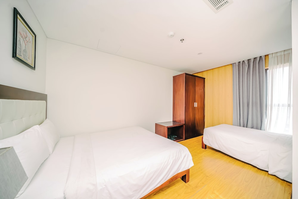 DELUXE, APARTMENT