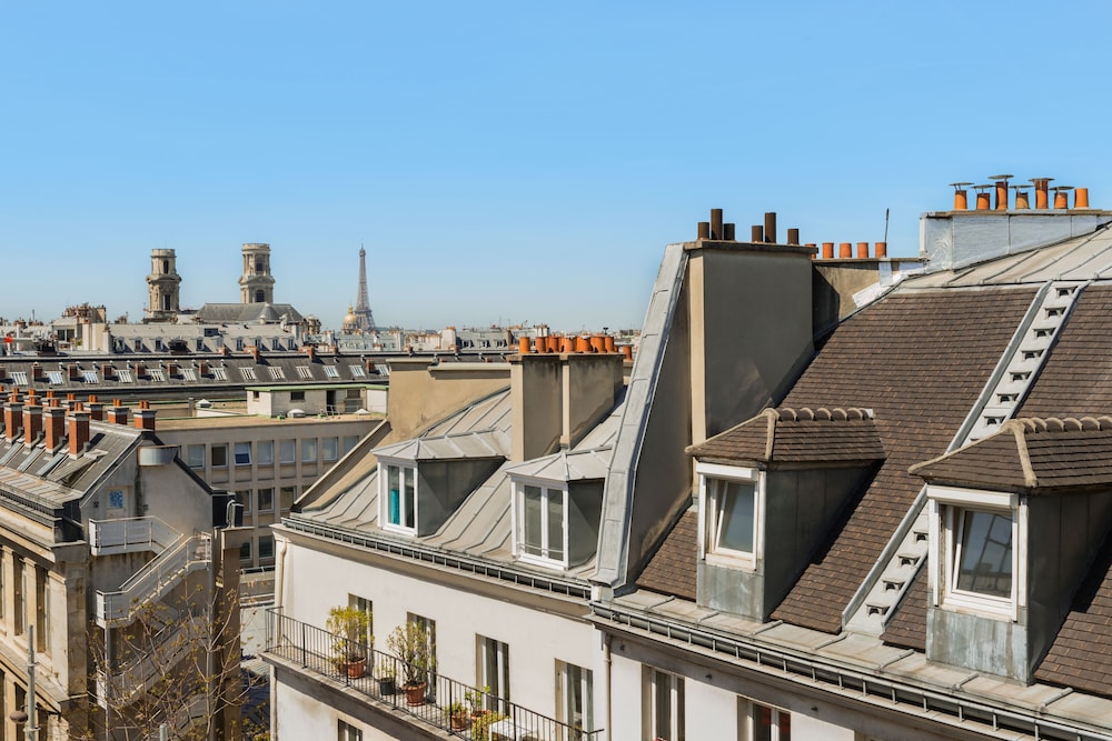 Hotel du Savoir 2/63