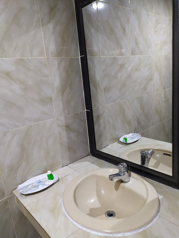 Hotel Rangkayo Basa Padang Panjang 32/36