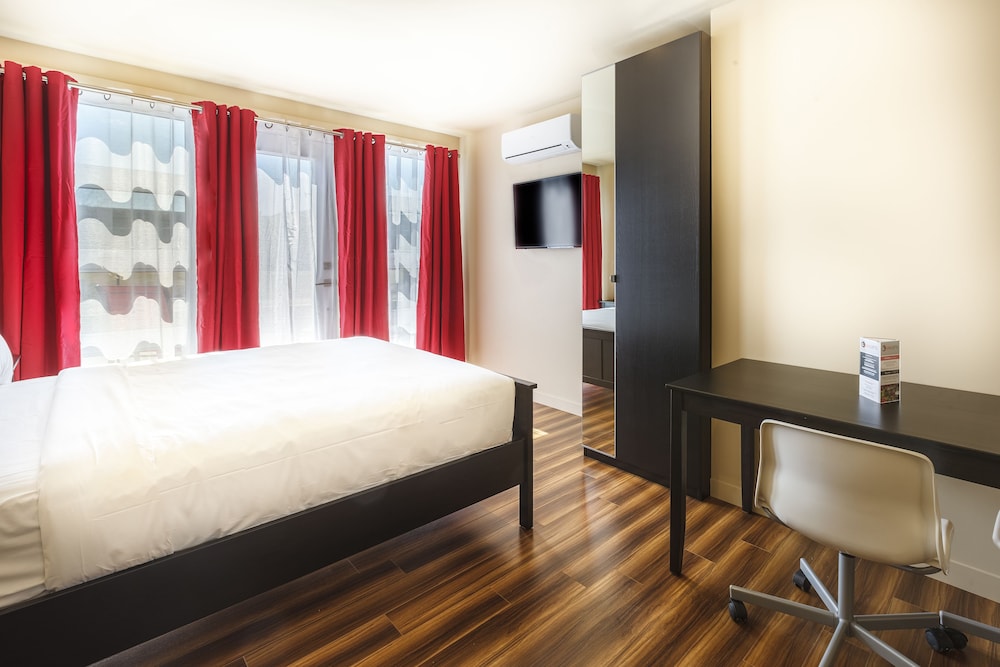 Universel Hotel 46/75