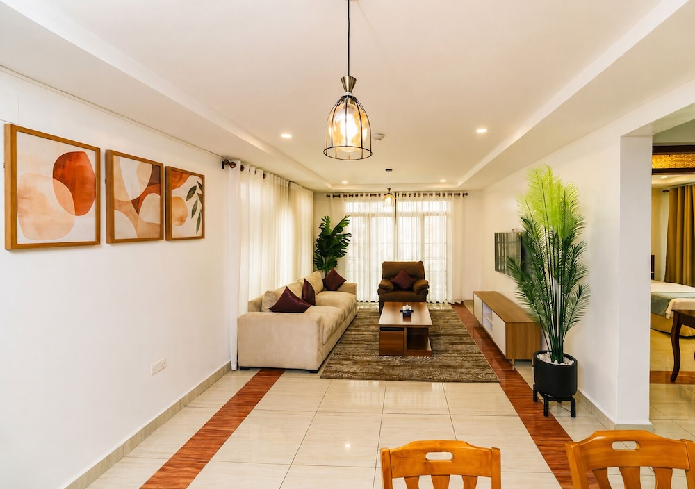 Highlands Suites Hotel 15/21