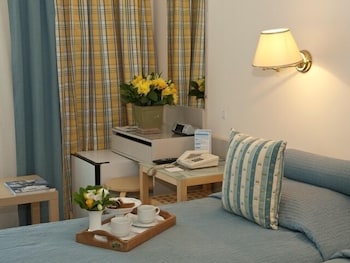 The Park Hotel Piraeus 16/28
