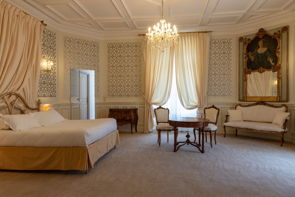 Chateau de Perigny, The Originals Relais 13/36