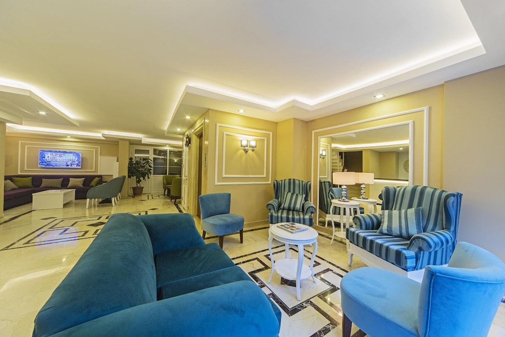 Pera Arya Hotel 47/71