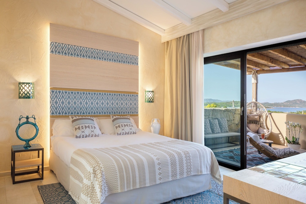 جناح بسريرين كينج مع أريكة، Baglioni Resort Sardinia 2/3