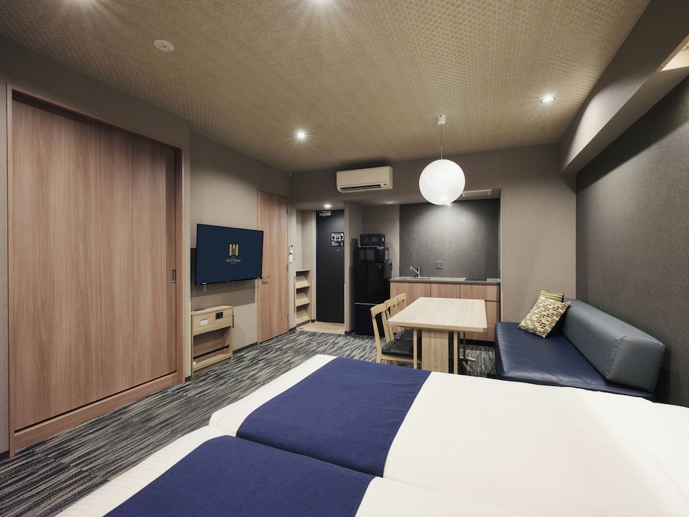 MONday Apart Premium Akihabara 26/50